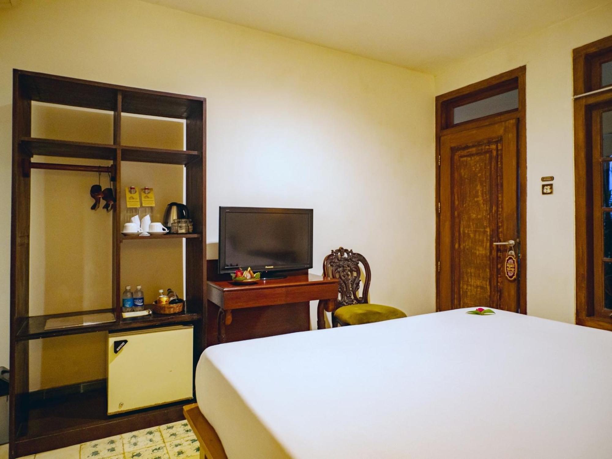 Hotel Tugu Блітар Екстер'єр фото