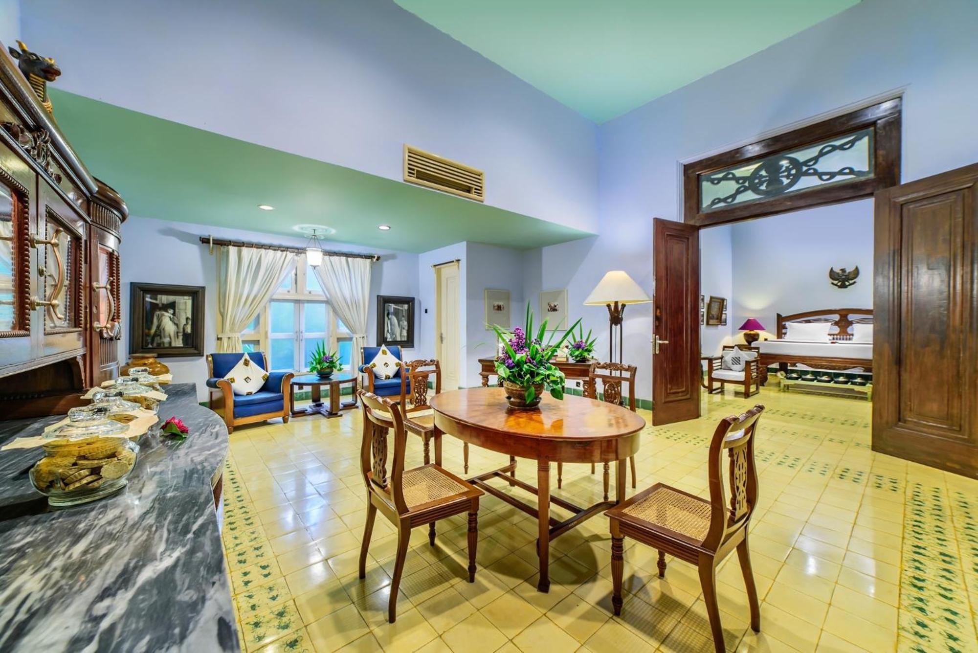 Hotel Tugu Блітар Екстер'єр фото