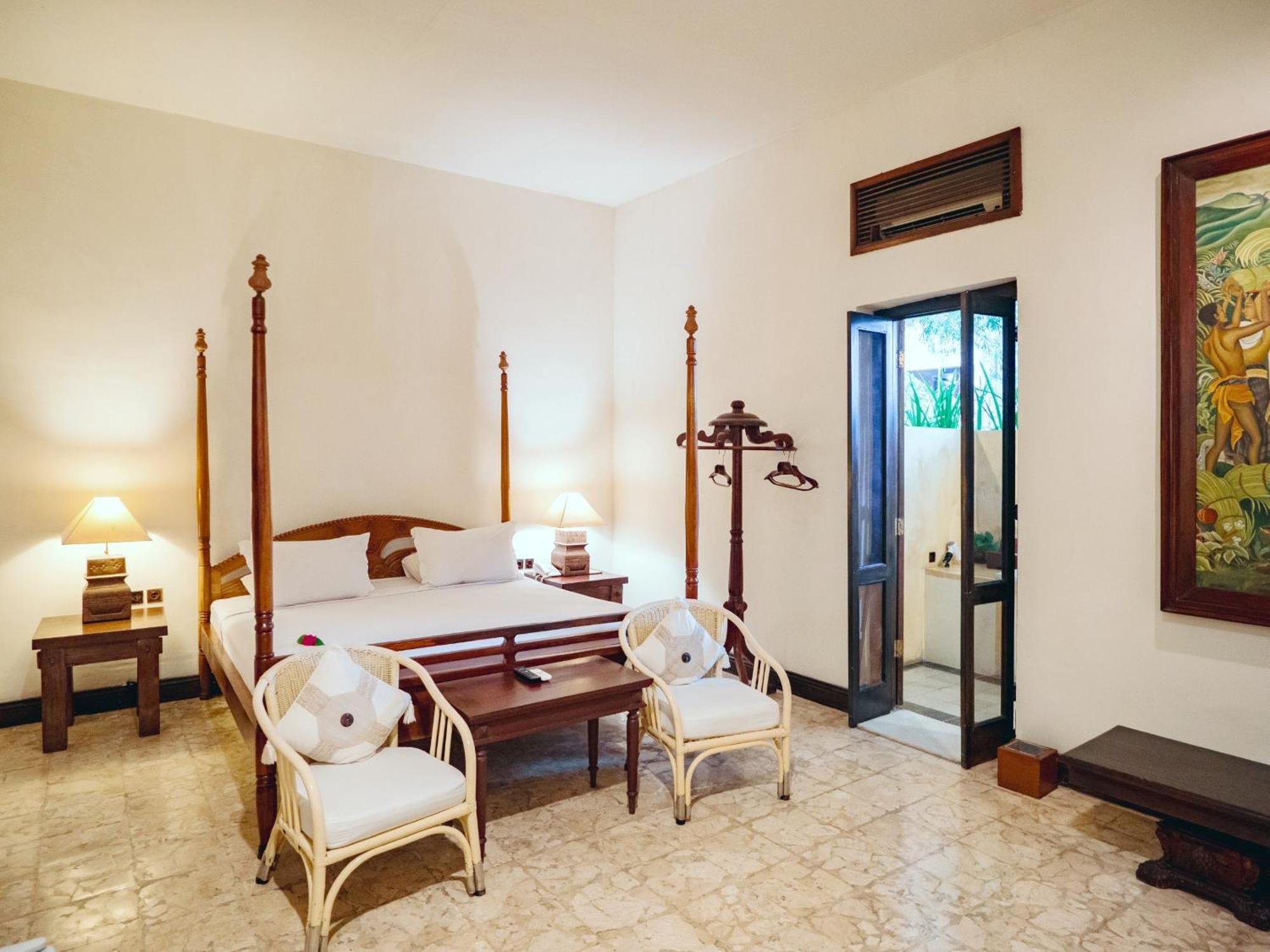 Hotel Tugu Блітар Екстер'єр фото