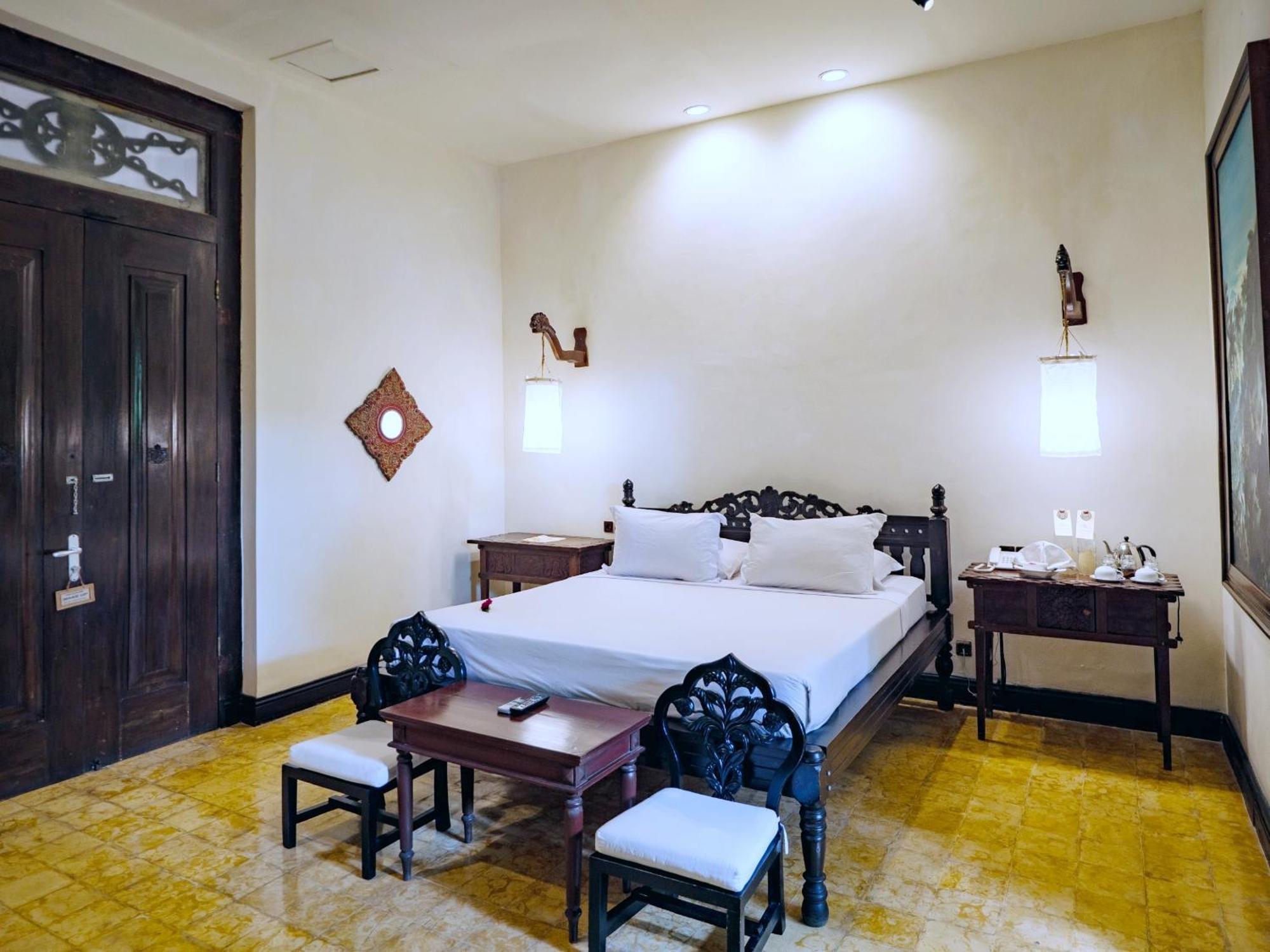 Hotel Tugu Блітар Екстер'єр фото