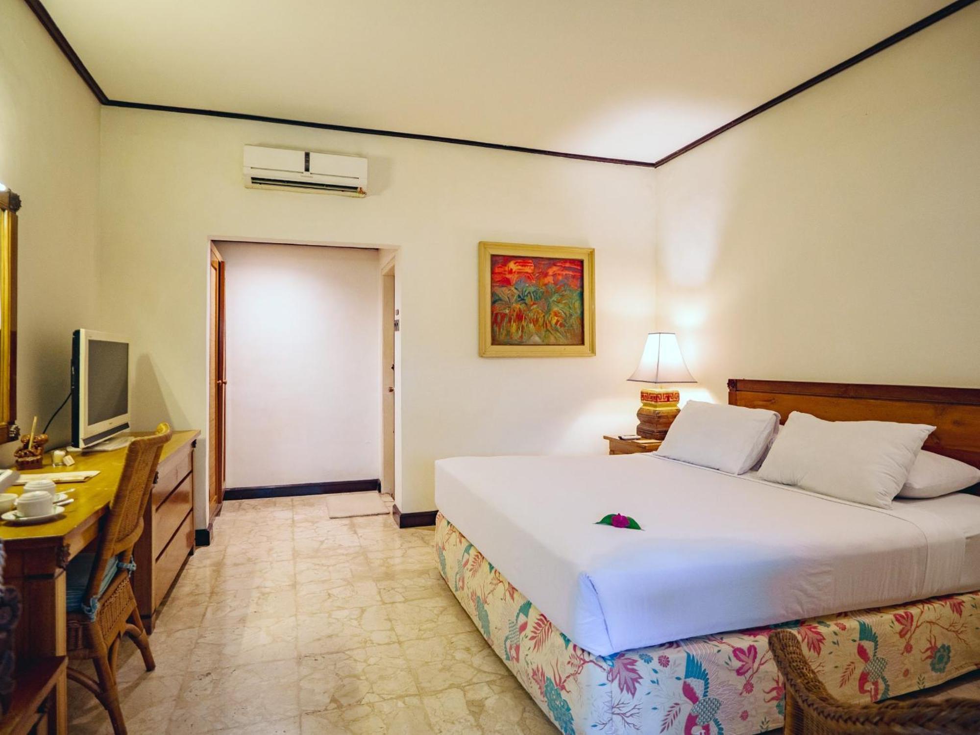 Hotel Tugu Блітар Екстер'єр фото