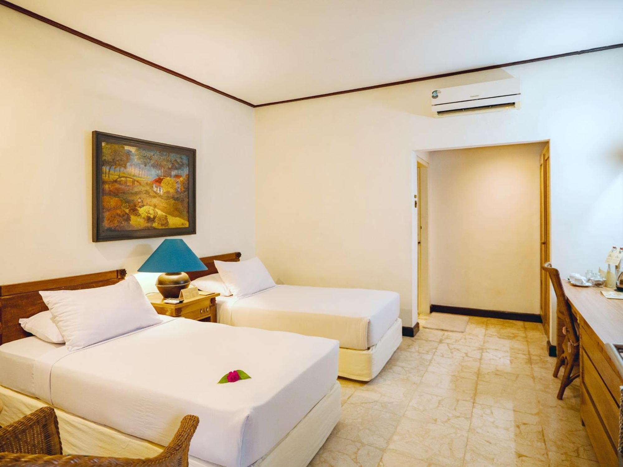 Hotel Tugu Блітар Екстер'єр фото